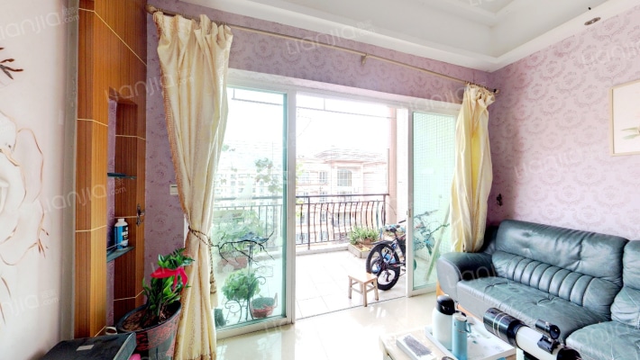 丽港花园二手房实景图