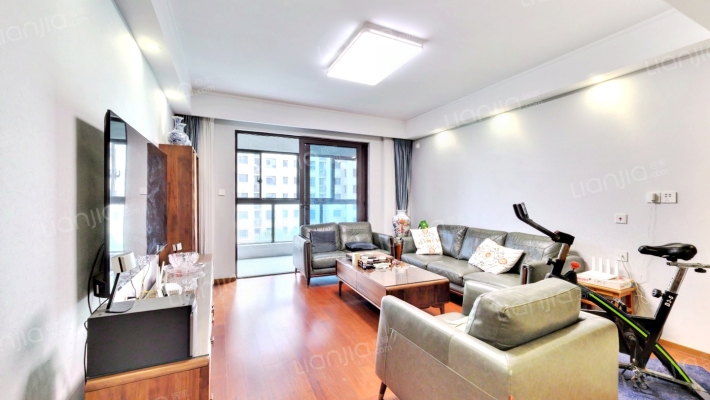 国贸天悦云庭二手房实景图