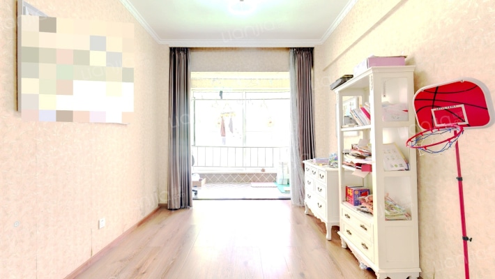 绿云花园二手房实景图