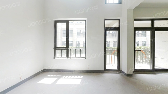 德信碧桂园玖号院二手房实景图