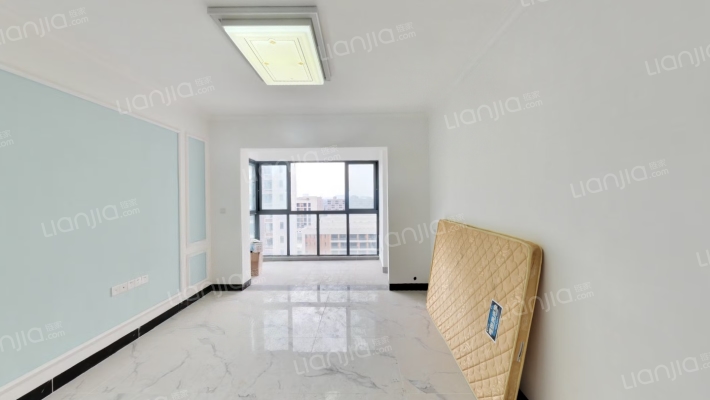 伊泰天骄一期二手房实景图