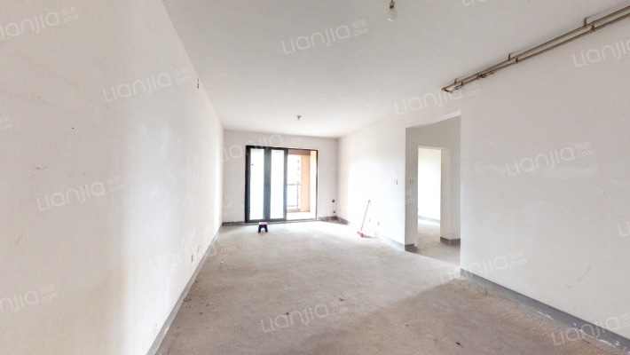 保利江上明珠畅园二手房实景图