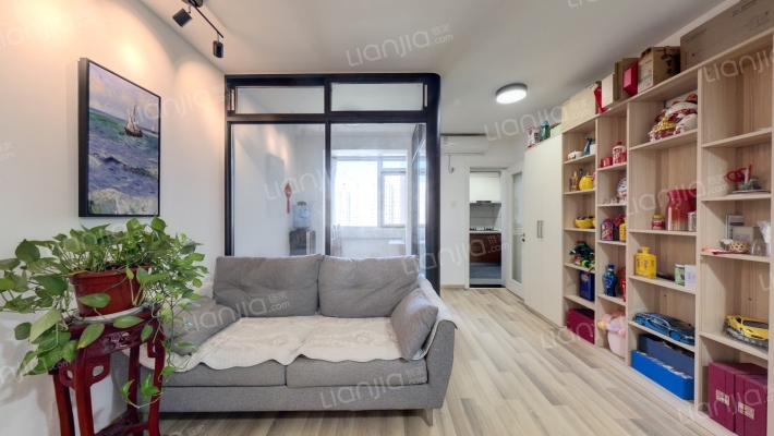 金顶街五区二手房实景图