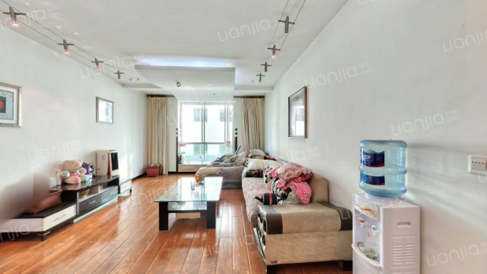 文体小区二手房实景图