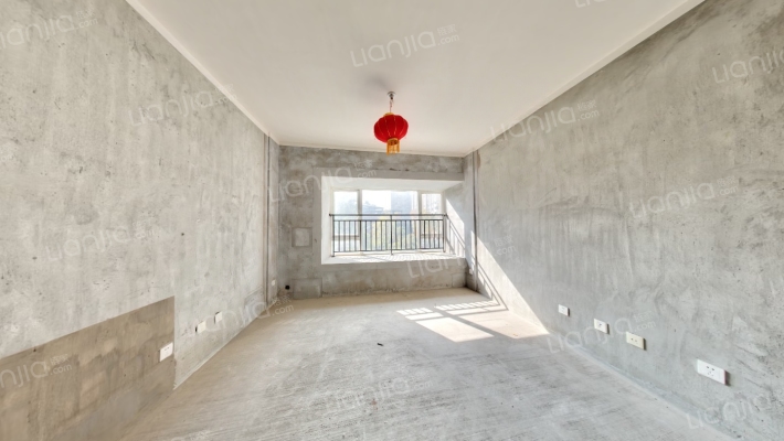 润扬双铁广场石犀里二手房实景图