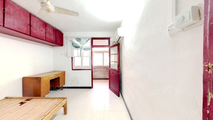 淮河路379号二手房实景图