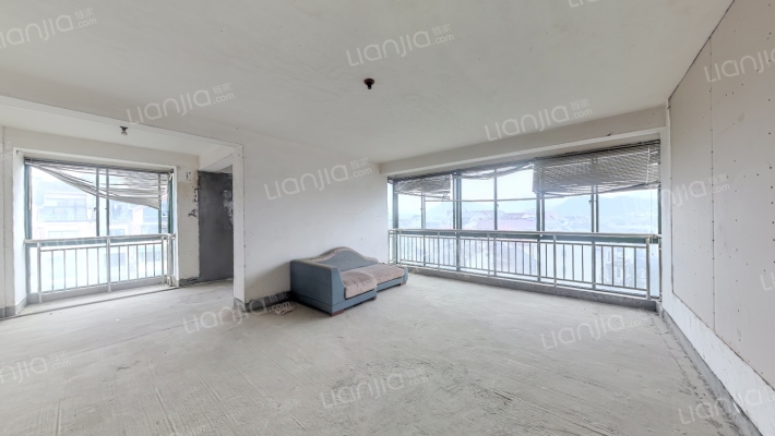 景秀嘉苑二手房实景图