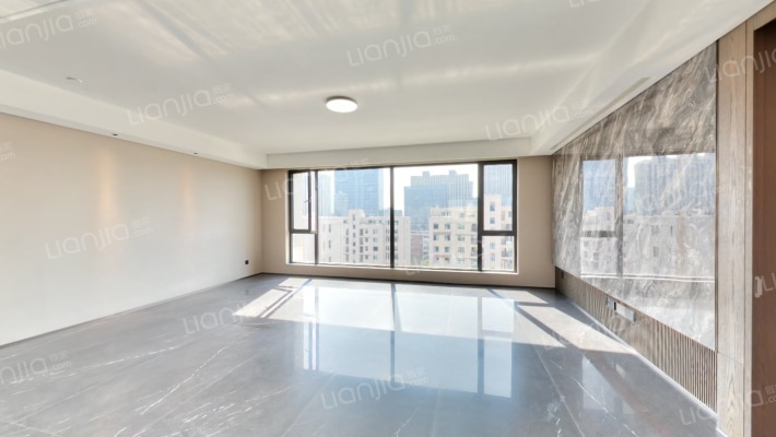 中海峯叁號院二手房实景图