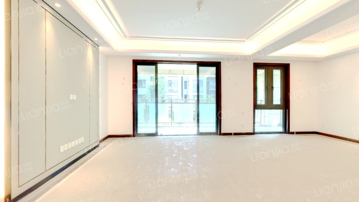 绿地新里城三期二手房实景图