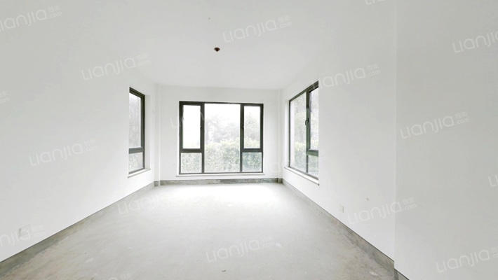 澄湖水岸别墅二手房实景图