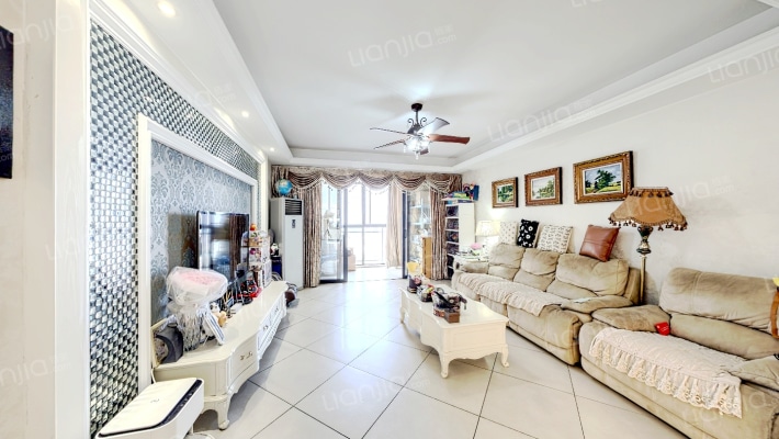 松雅湖金岸二手房实景图