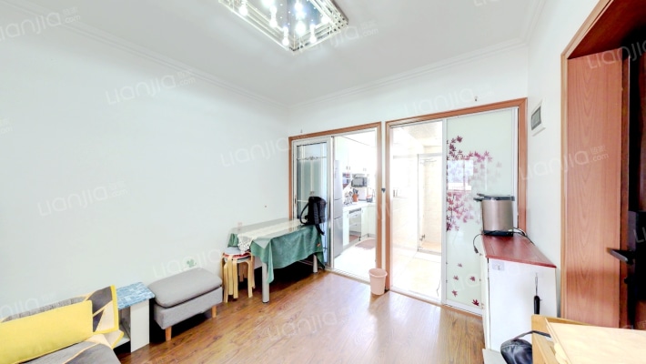 上陡门十一组团二手房实景图