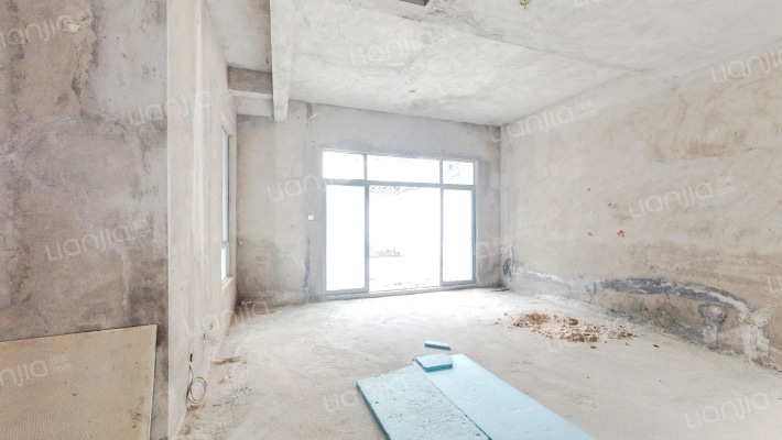 畔山东方墅二手房实景图