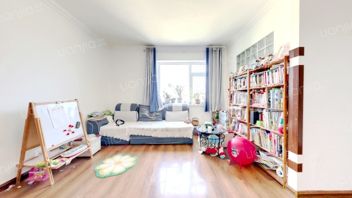 滨河路二手房实景图