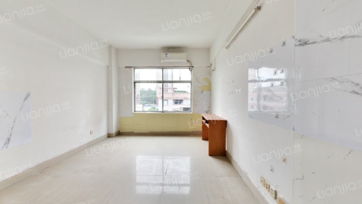 报关报捡服务楼二手房实景图