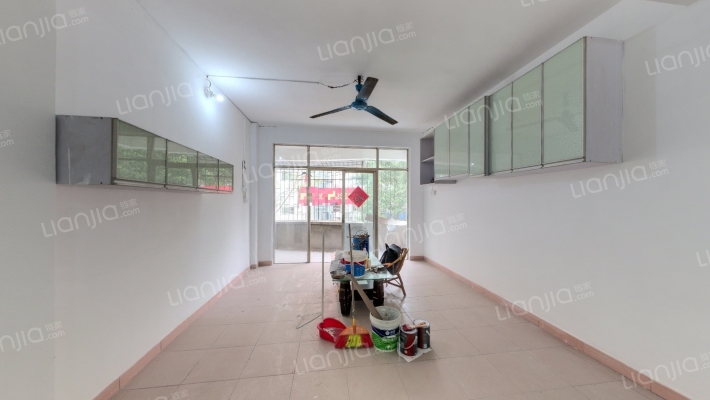 阳光花园二手房实景图