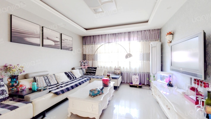 常泰里荣馨园二手房实景图