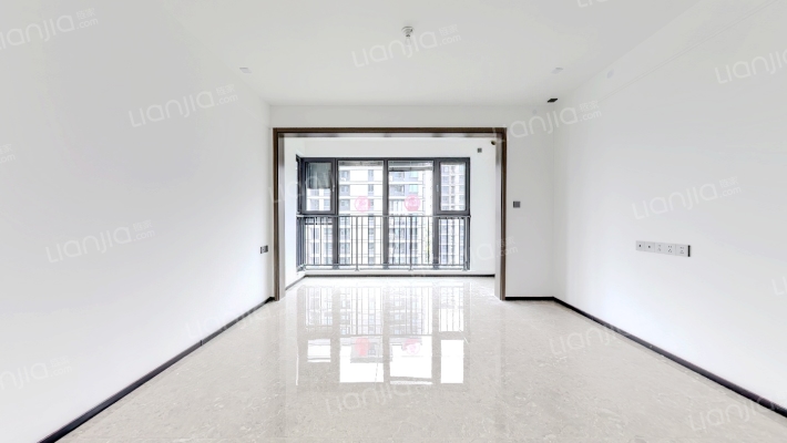 美的云与湖二手房实景图