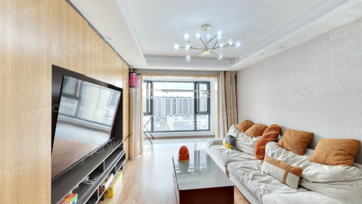 万科首府未来城三期二手房实景图