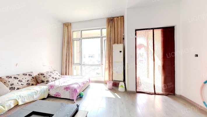 嘉利华府庄园八区二手房实景图