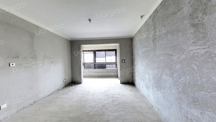 荣润湖畔玲珑二手房实景图