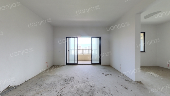 翡翠府二手房实景图