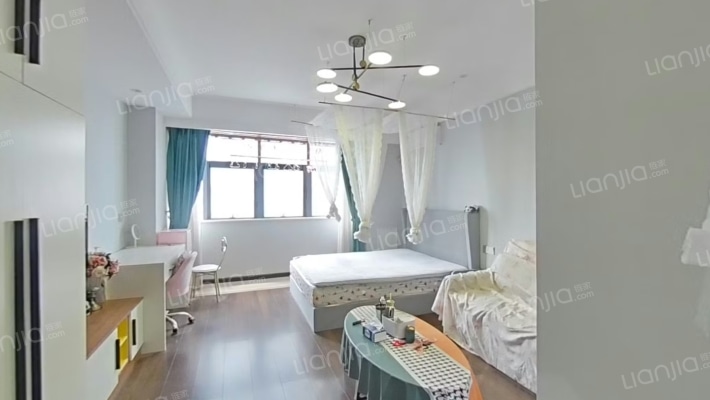蓝翔万象城二手房实景图