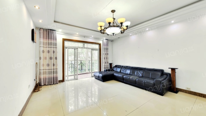 长城花园二手房实景图