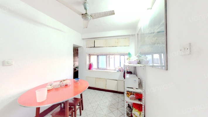 解放路18号二手房实景图