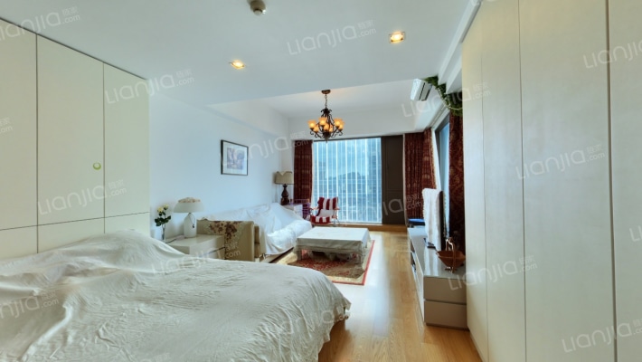 天泰金融广场B座二手房实景图