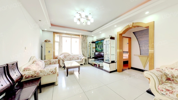 恋日家园B区二手房实景图