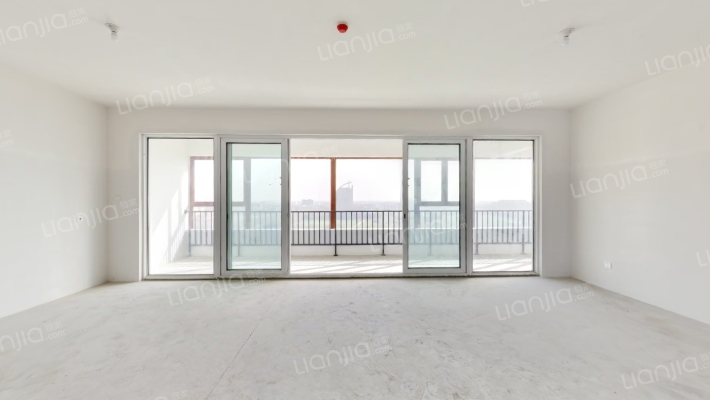 中洋金镶玉公寓二手房实景图