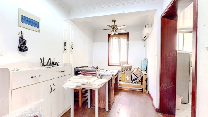 集街西村二手房实景图