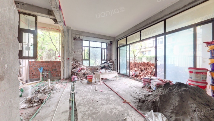 朗基水印三生院香二手房实景图