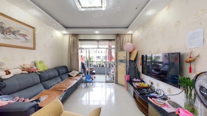 保利香槟花园B区二手房实景图