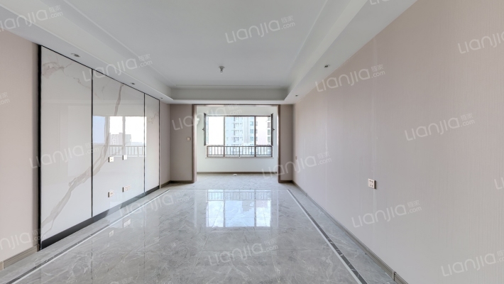 龙湖天璞二手房实景图