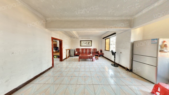 东海街粮店宿舍二手房实景图