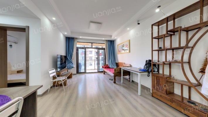 巴滨一号璀璨滨江二手房实景图