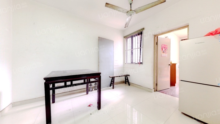 群星苑一区二手房实景图