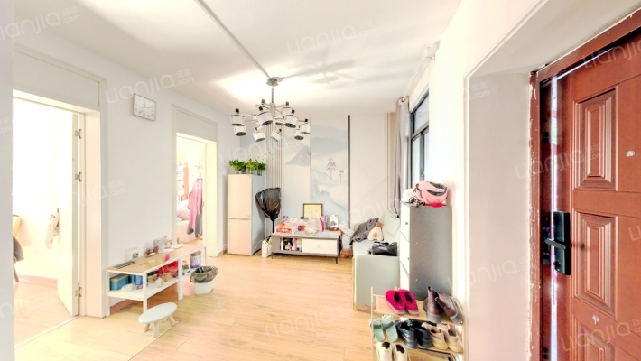 宁国新村二手房实景图