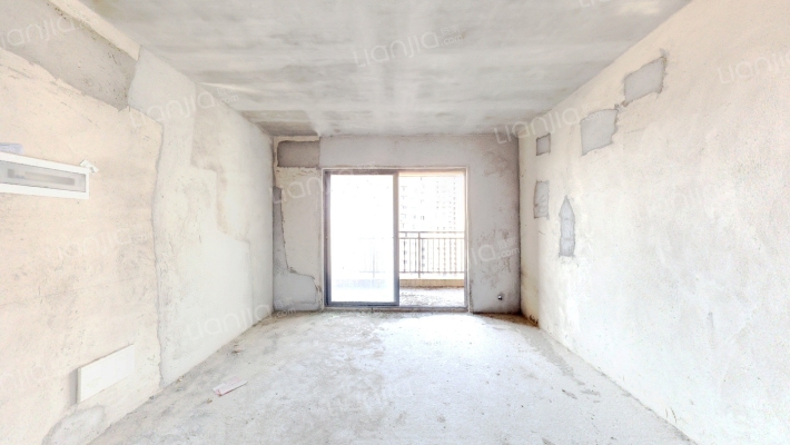 海龙皇家华府二手房实景图