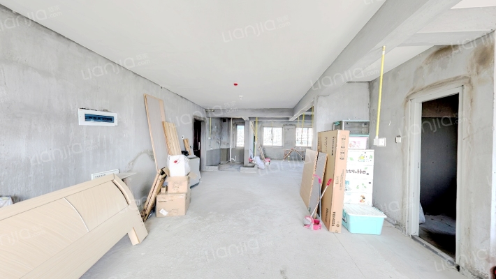 新榕金岚秀山二手房实景图