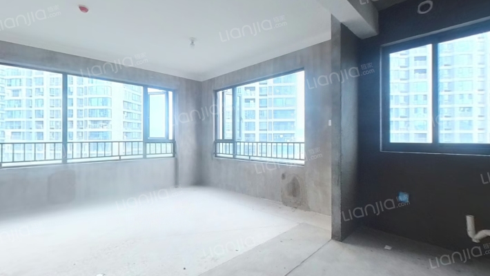 美的云潮府二手房实景图