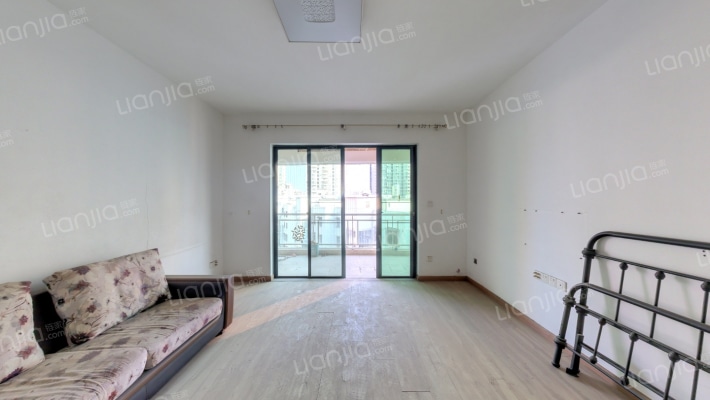 新秀大厦二手房实景图