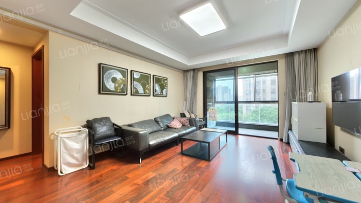 月亮湾3号美颂花园一期二手房实景图