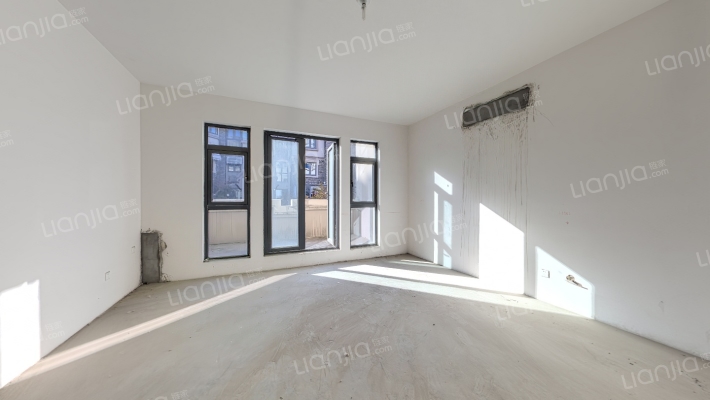 丽天花园二手房实景图