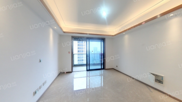 潮启四季苑一组团二手房实景图