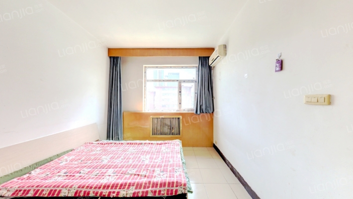 市电影公司宿舍二手房实景图