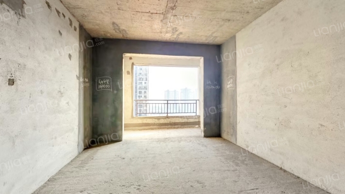 南湖俊园二手房实景图