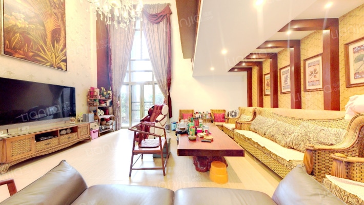 金山湖花园一区二手房实景图